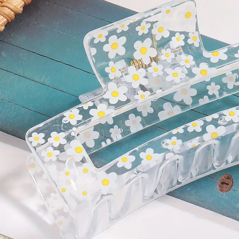 Průhledný skřipec do vlasů