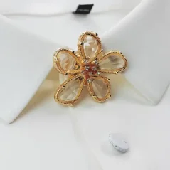 Krycí knoflík Zlatý květ s broušenými kameny