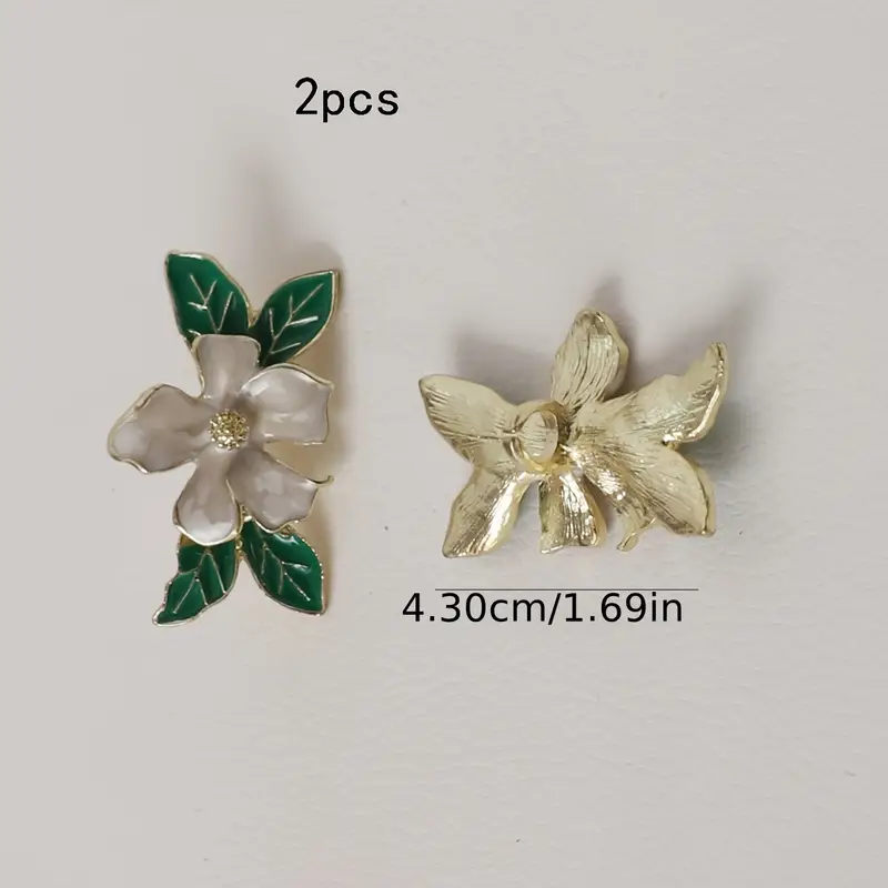 Květinové ozdoby na tkaničky