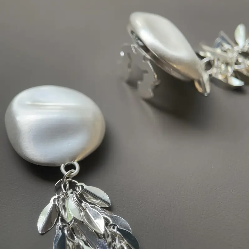 Krycí knoflík Střapec