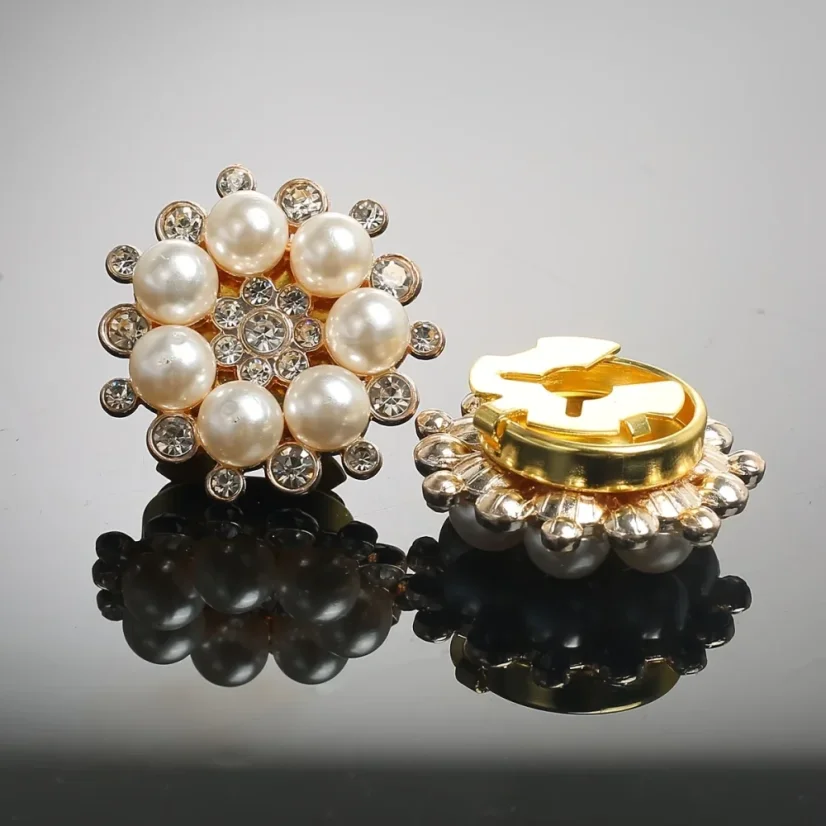 Krycí knoflík Perlový kruh s kamínky