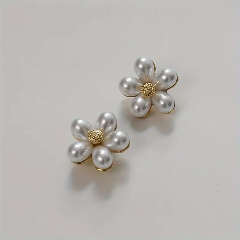 Ozdoby na tkaničky Perlové kytičky