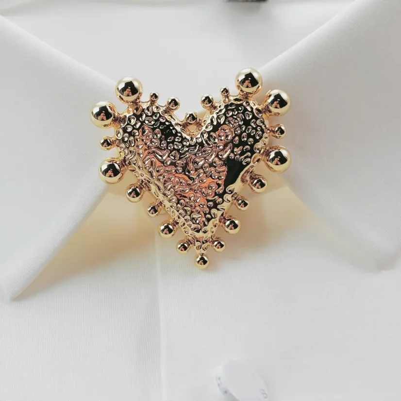 Krycí knoflík Zlaté srdce