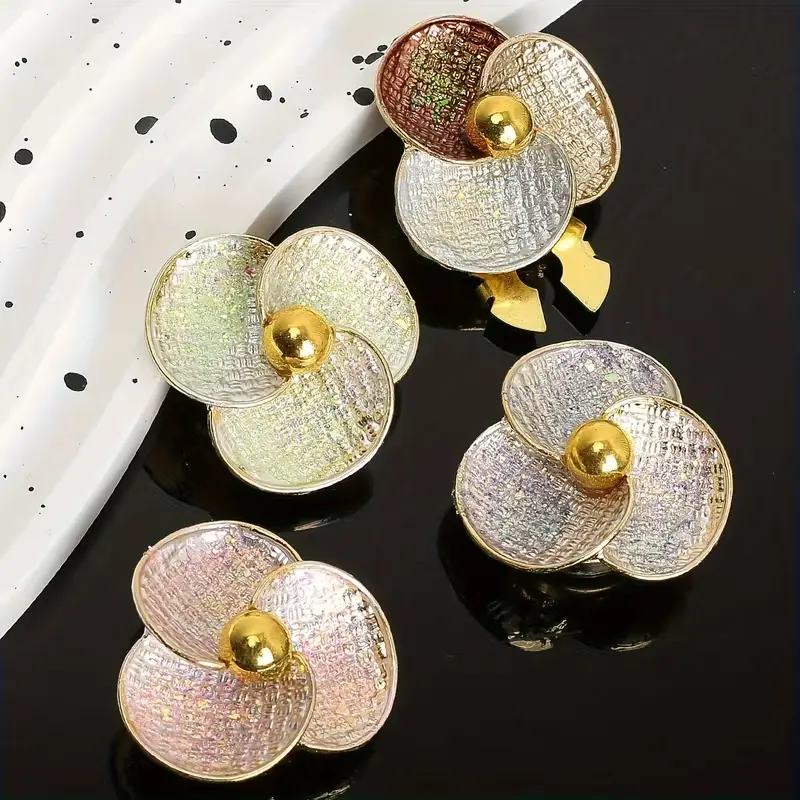 Krycí knoflík Lístek - Barva: Hnědá