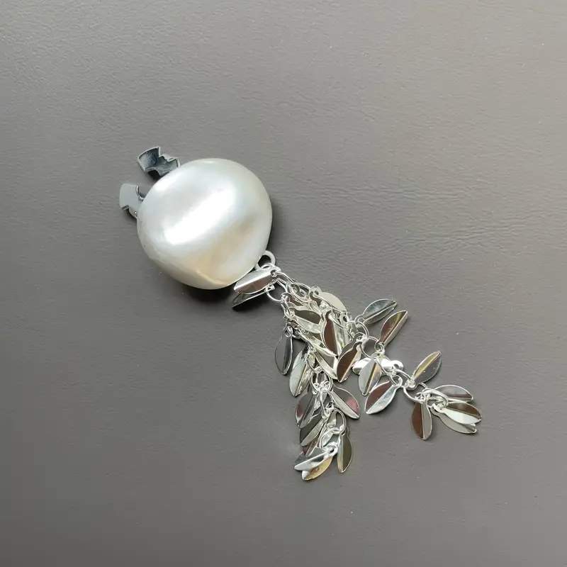 Krycí knoflík Střapec