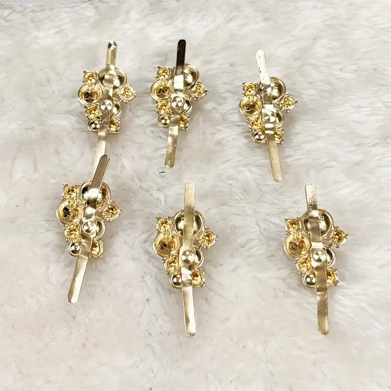 Perličková ozdoba na tkaničky