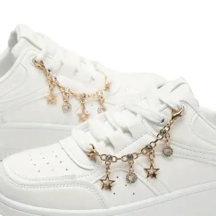 Zlatý řetízek na tkaničky