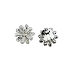 Krycí knoflík Stříbrný květ