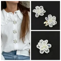 Krycí knoflík Bílý květ