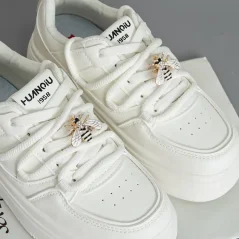 Ozdoba na boty Včelka