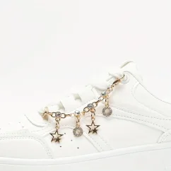 Zlatý řetízek na tkaničky